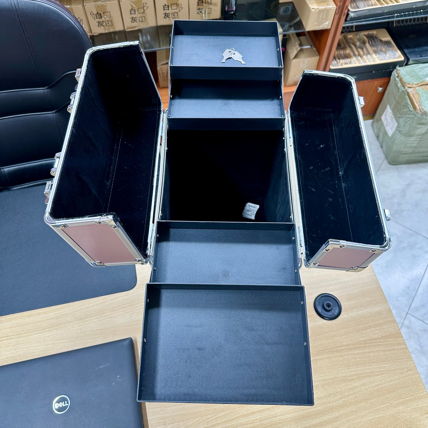 Trolley Beauty Box For professional Performance (SIZE XL)