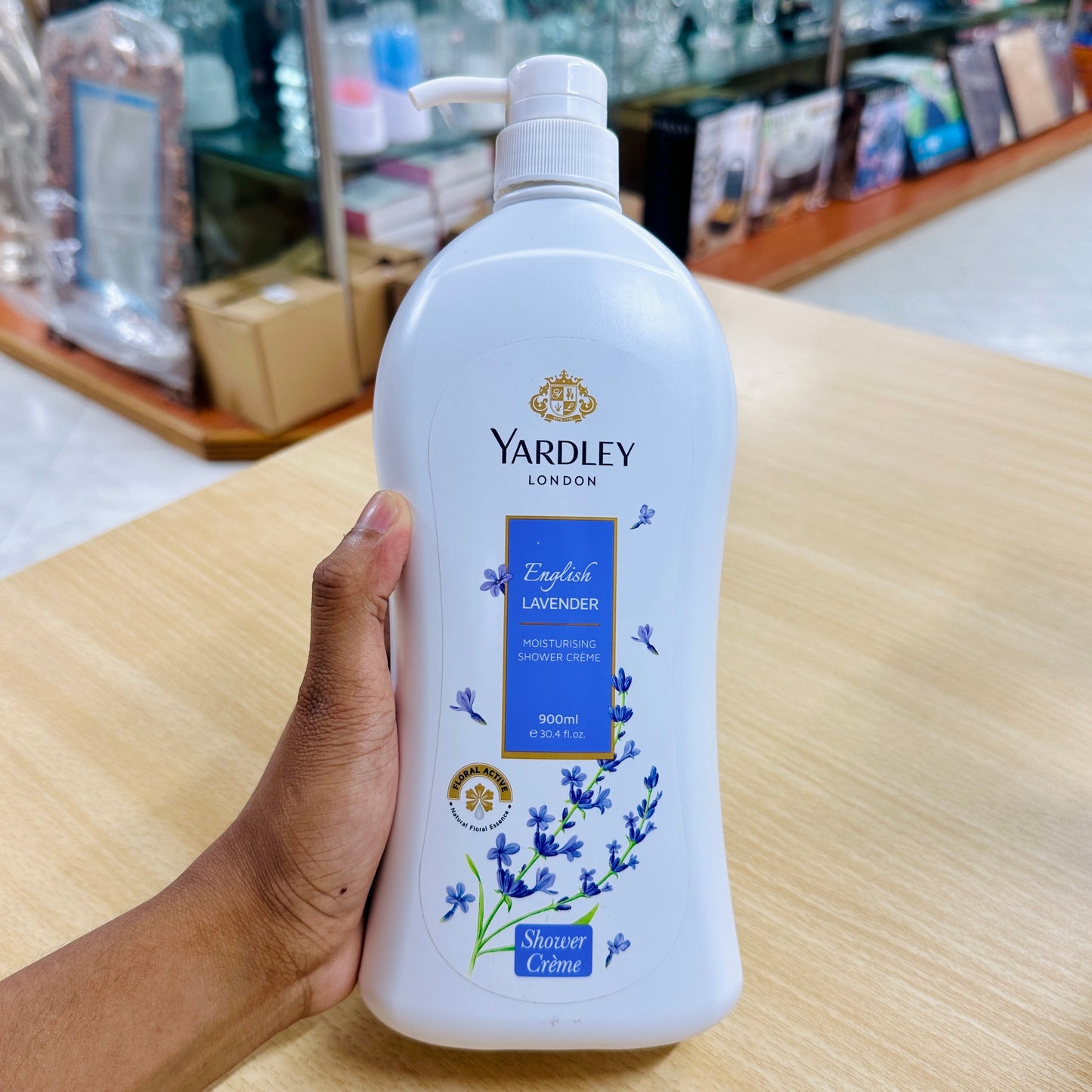Yardley Moisturising Shower Cream (900ml)
