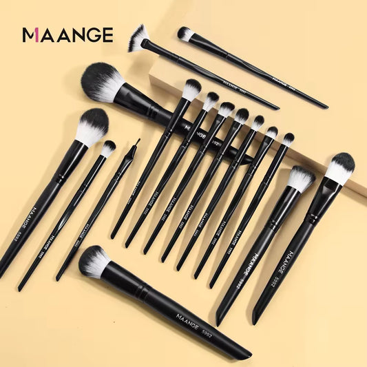 Maange Professional Makeup Brush Set – Flawless Beauty Starts Here 💄